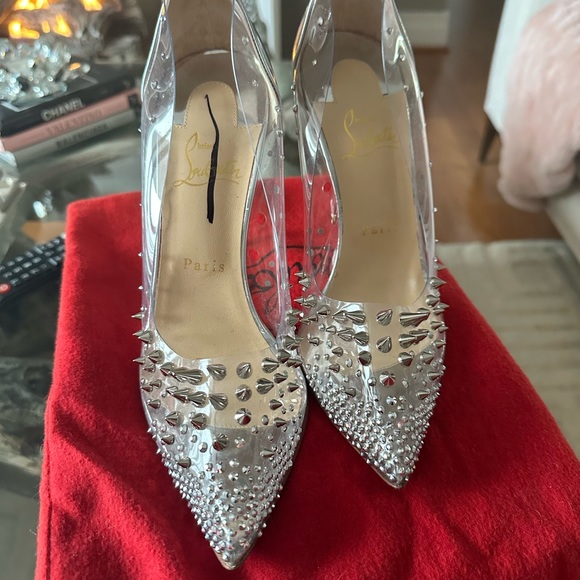 Comes with dust bag. Gently used. Excellent condition. Only worn twice. - Picture 6 of 6